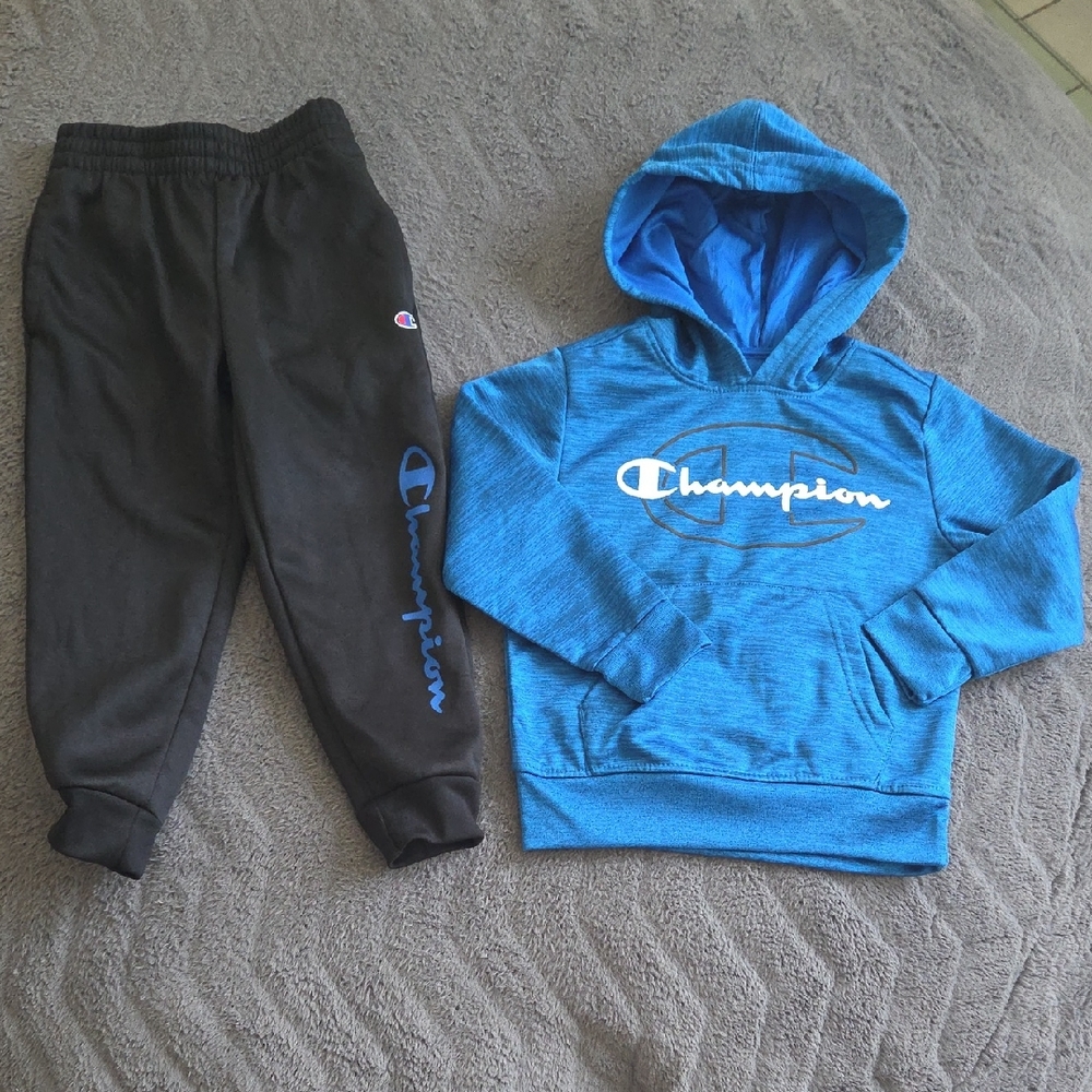 NWOT 2 PC Champion Boys Kids Hoodie Top & Black Joggers with Blue Logo Size 4/5